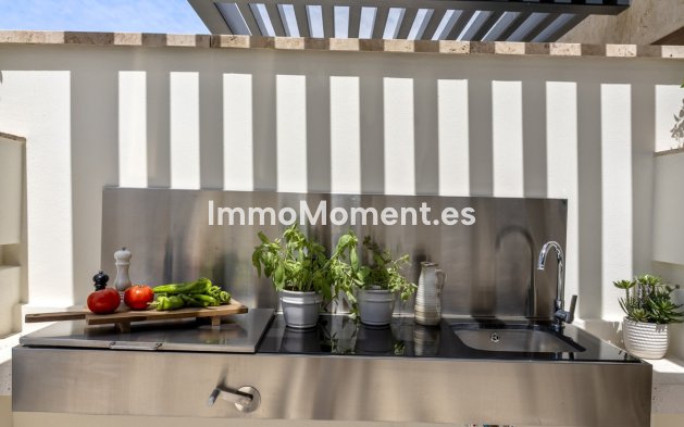 Resale - Apartment - Estepona - Estepona Centro