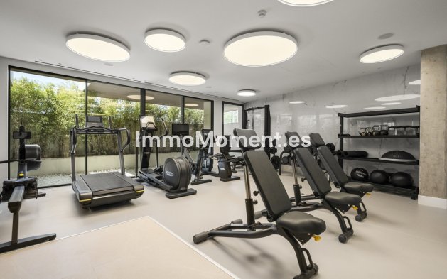 Resale - Apartment - Estepona - Estepona Centro