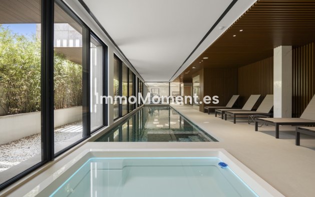 Resale - Apartment - Estepona - Estepona Centro