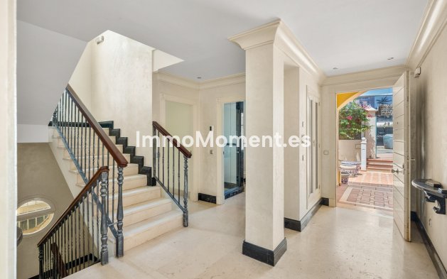 Resale - Detached villa - Marbella - Cortijo Blanco