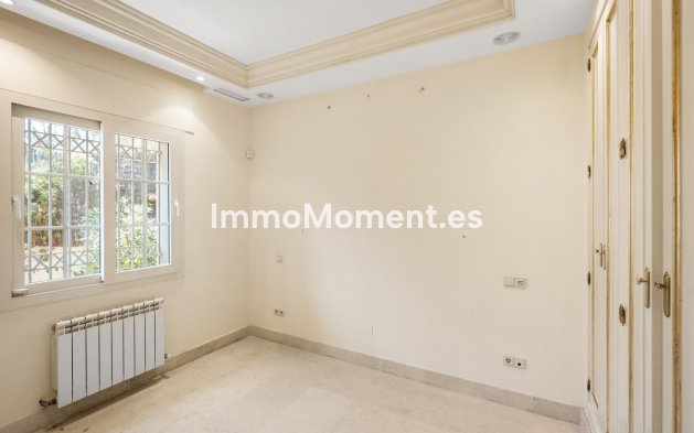 Resale - Detached villa - Marbella - Cortijo Blanco