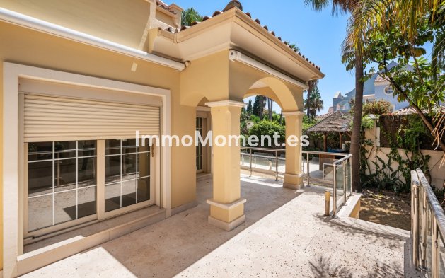 Resale - Detached villa - Marbella - Cortijo Blanco