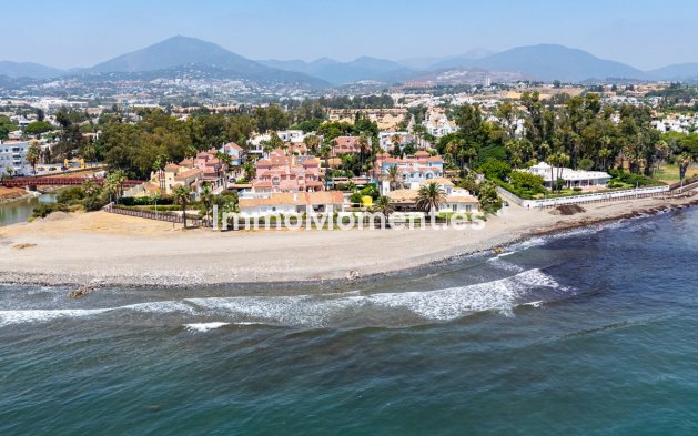 Resale - Detached villa - Marbella - Cortijo Blanco