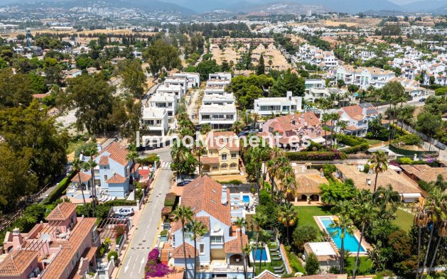 Resale - Detached villa - Marbella - Cortijo Blanco