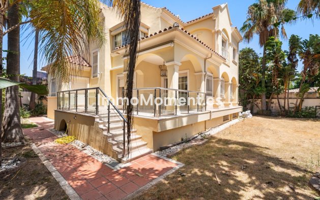Resale - Detached villa - Marbella - Cortijo Blanco