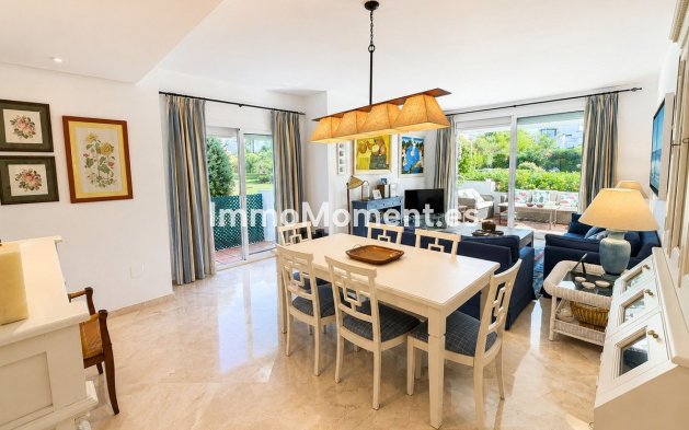 Resale - Apartment - Estepona - Costalita