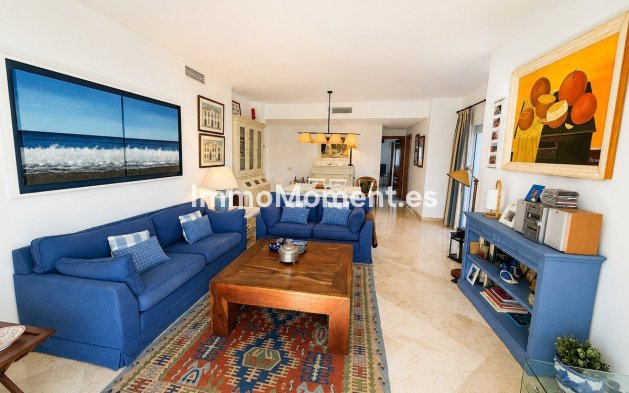 Resale - Apartment - Estepona - Costalita