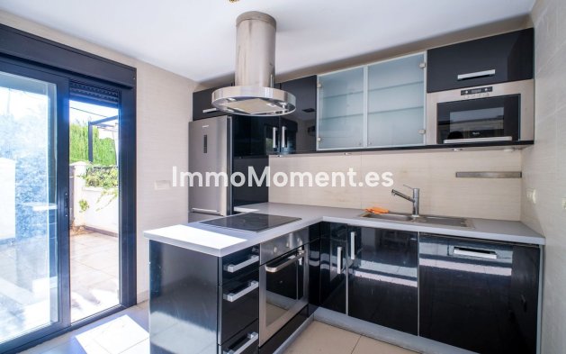 Resale - Townhouse - Estepona - Estepona Centro