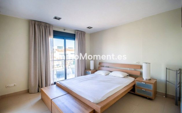 Resale - Townhouse - Estepona - Estepona Centro