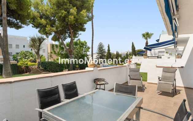 Resale - Apartment - Marbella - Nueva Andalucía