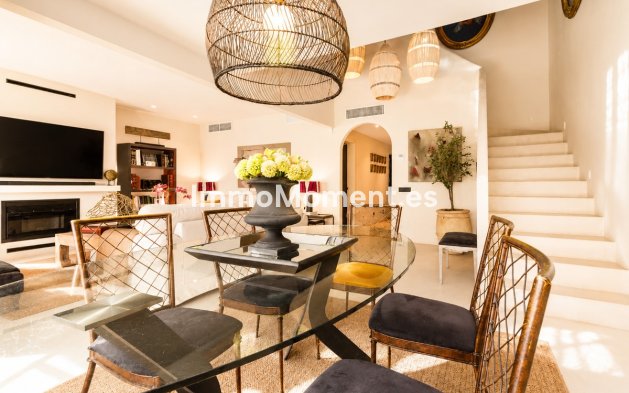 Resale - Townhouse - Marbella - Guadalmina Alta