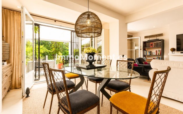 Resale - Townhouse - Marbella - Guadalmina Alta
