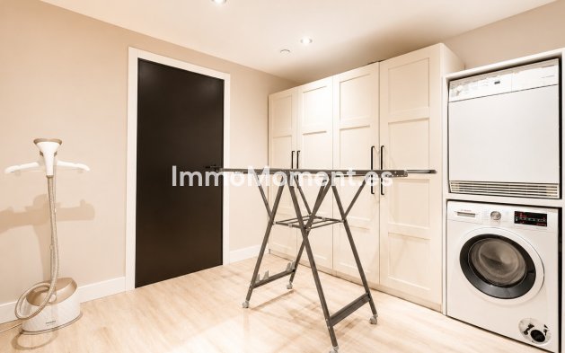 Resale - Townhouse - Marbella - Guadalmina Alta