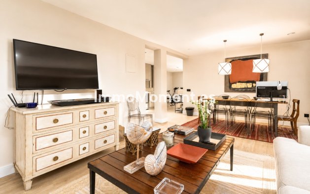 Resale - Townhouse - Marbella - Guadalmina Alta