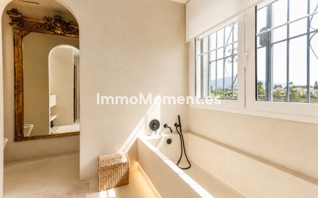 Resale - Townhouse - Marbella - Guadalmina Alta