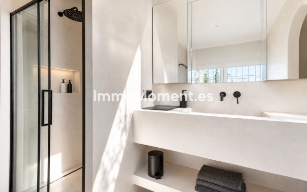 Resale - Townhouse - Marbella - Guadalmina Alta