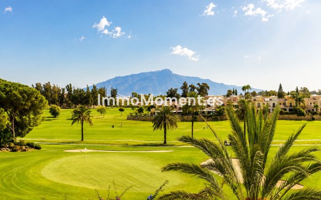 Resale - Townhouse - Marbella - Guadalmina Alta