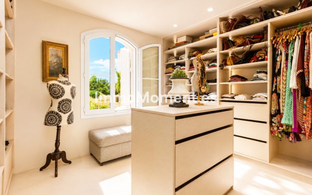 Resale - Townhouse - Marbella - Guadalmina Alta