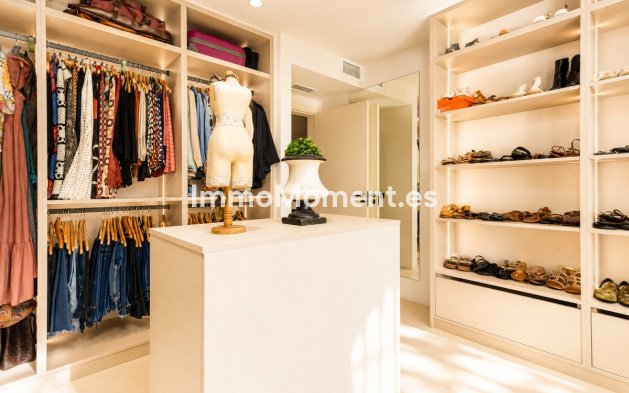 Resale - Townhouse - Marbella - Guadalmina Alta