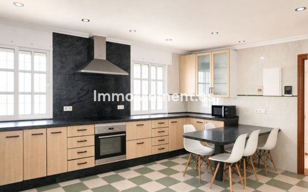Wiederverkauf - Freistehende Villa - Marbella - Marbella Centro