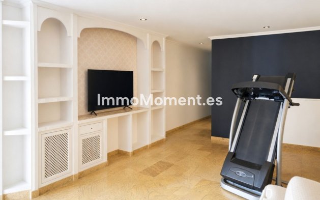 Wiederverkauf - Freistehende Villa - Marbella - Marbella Centro
