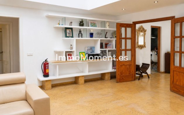 Wiederverkauf - Freistehende Villa - Marbella - Marbella Centro