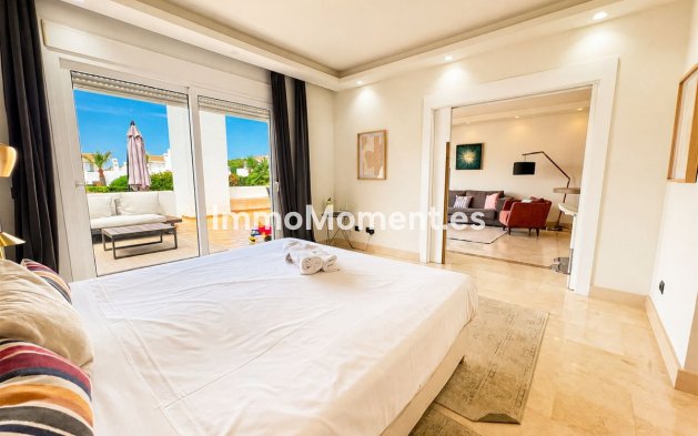 Resale - Apartment - Marbella - Los Monteros