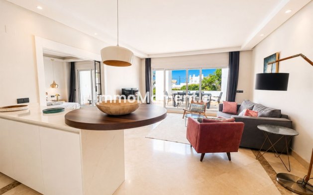 Resale - Apartment - Marbella - Los Monteros
