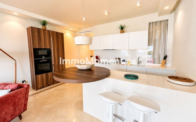 Resale - Apartment - Marbella - Los Monteros