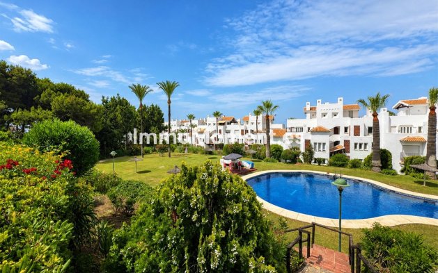 Resale - Apartment - Marbella - Los Monteros