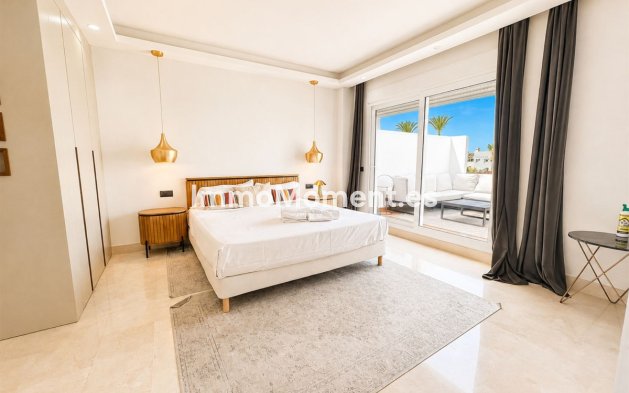 Resale - Apartment - Marbella - Los Monteros