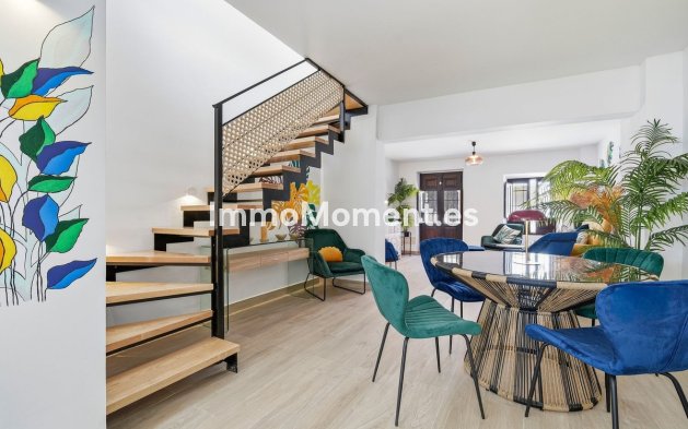 Resale - Townhouse - Estepona - Estepona Centro