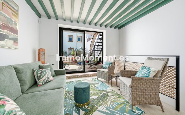 Resale - Townhouse - Estepona - Estepona Centro