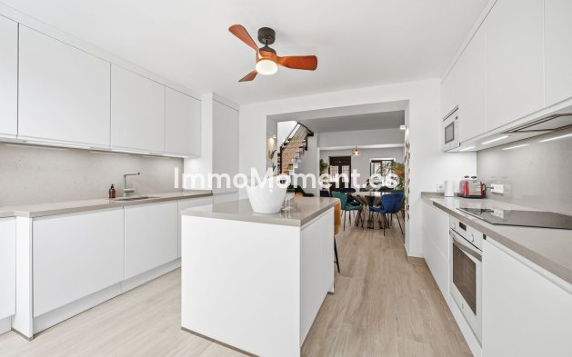 Resale - Townhouse - Estepona - Estepona Centro