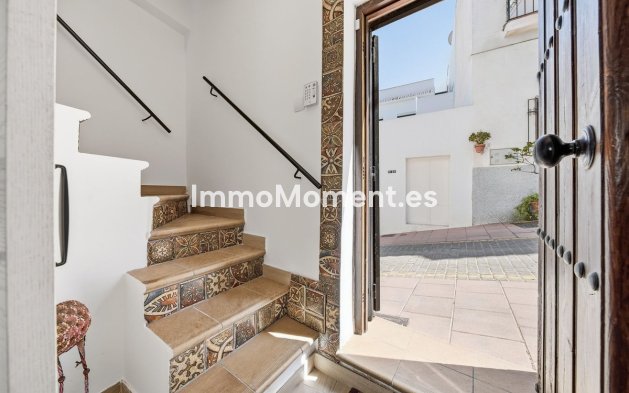 Resale - Townhouse - Estepona - Estepona Centro