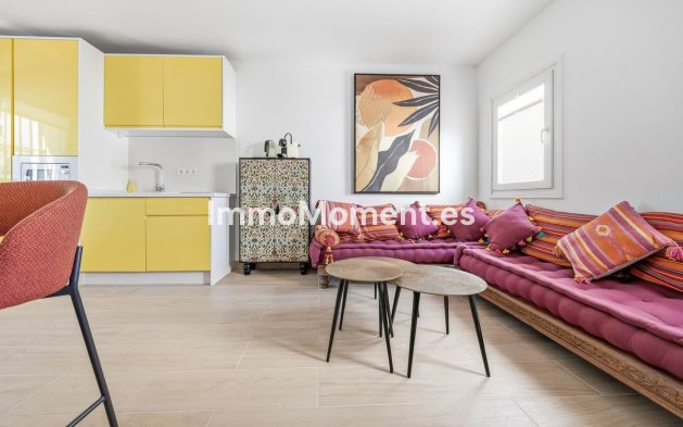 Resale - Townhouse - Estepona - Estepona Centro