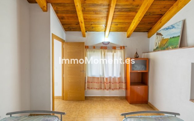 Resale - Country house - Inland  - Coín