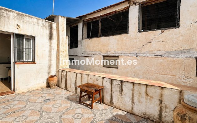 Resale - Country house - Inland  - Coín