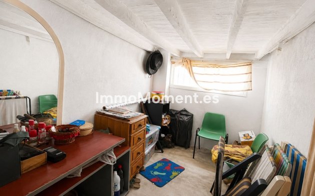 Resale - Country house - Inland  - Coín