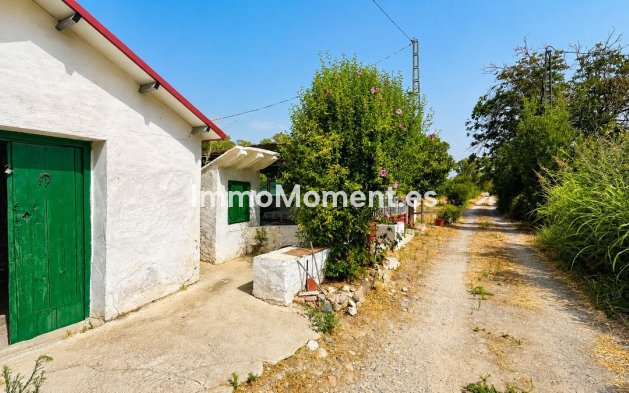 Resale - Country house - Inland  - Coín