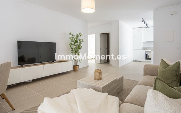 Resale - Apartment - Estepona - Estepona Centro