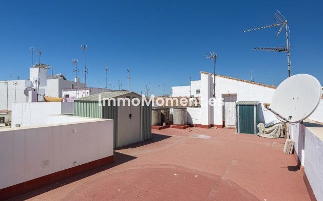 Resale - Apartment - Estepona - Estepona Centro