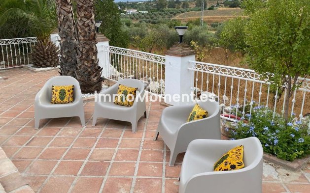 Resale - Country house - Inland  - Alhaurín el Grande Centro