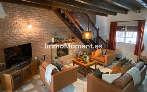 Resale - Country house - Inland  - Alhaurín el Grande Centro