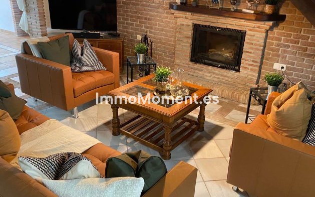 Resale - Country house - Inland  - Alhaurín el Grande Centro