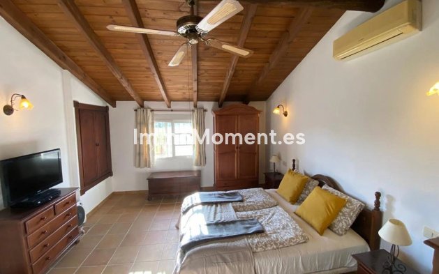 Resale - Country house - Inland  - Alhaurín el Grande Centro
