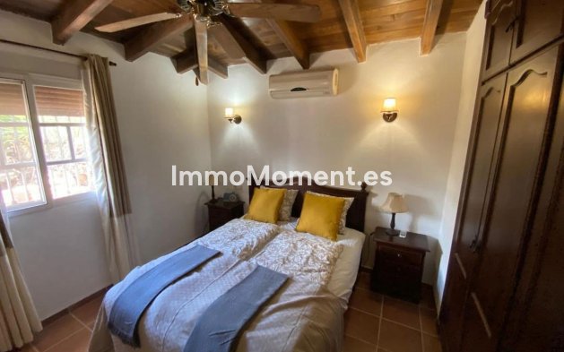 Resale - Country house - Inland  - Alhaurín el Grande Centro