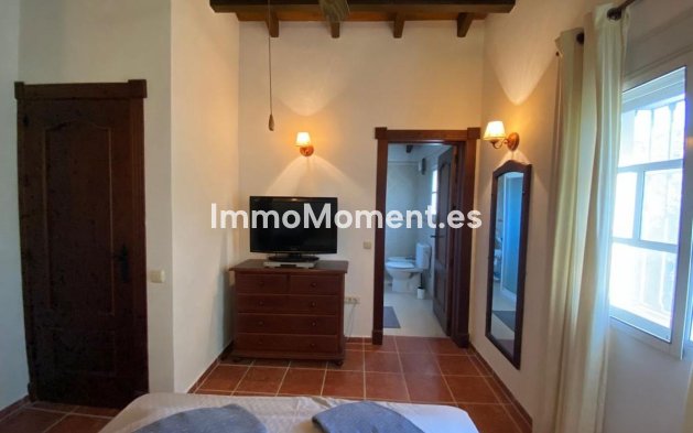 Resale - Country house - Inland  - Alhaurín el Grande Centro
