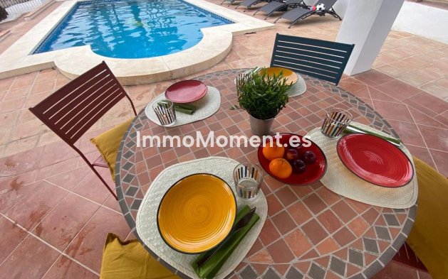 Resale - Country house - Inland  - Alhaurín el Grande Centro
