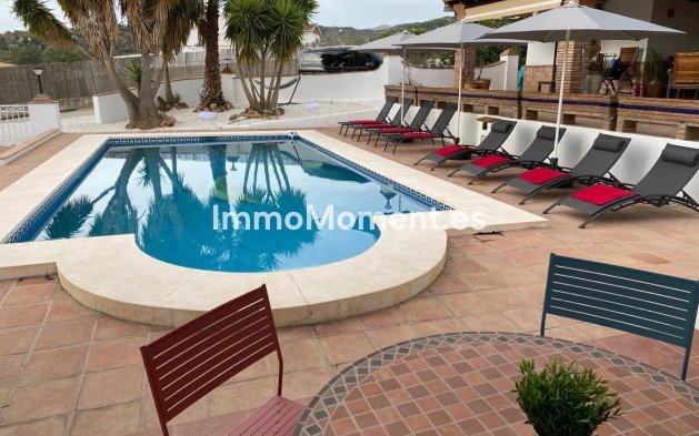 Resale - Country house - Inland  - Alhaurín el Grande Centro